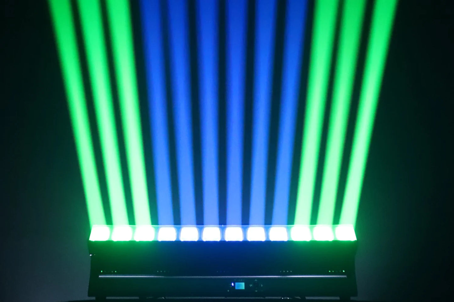 EVENT LIGHTING SURF12X60 - Tilt bar with zoom 12 x 60W RGBW LEDs