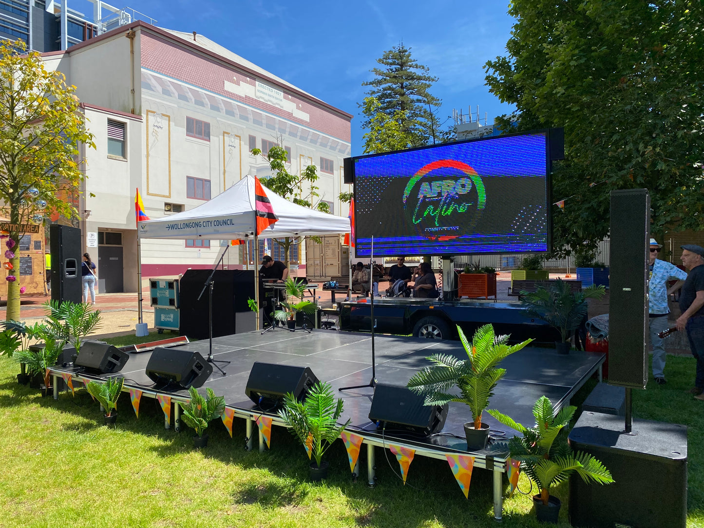 Hire - EM600 Outdoor Event Screen Trailer 3300 x 1800mm