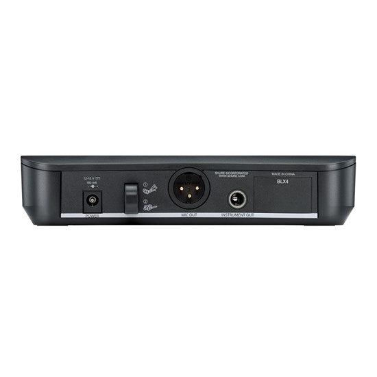 Shure BLX24 / SM58 Handheld Wireless System M17