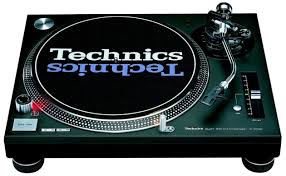 Hire - Technics SL1210Mk2 Turntable ( Black Edition )