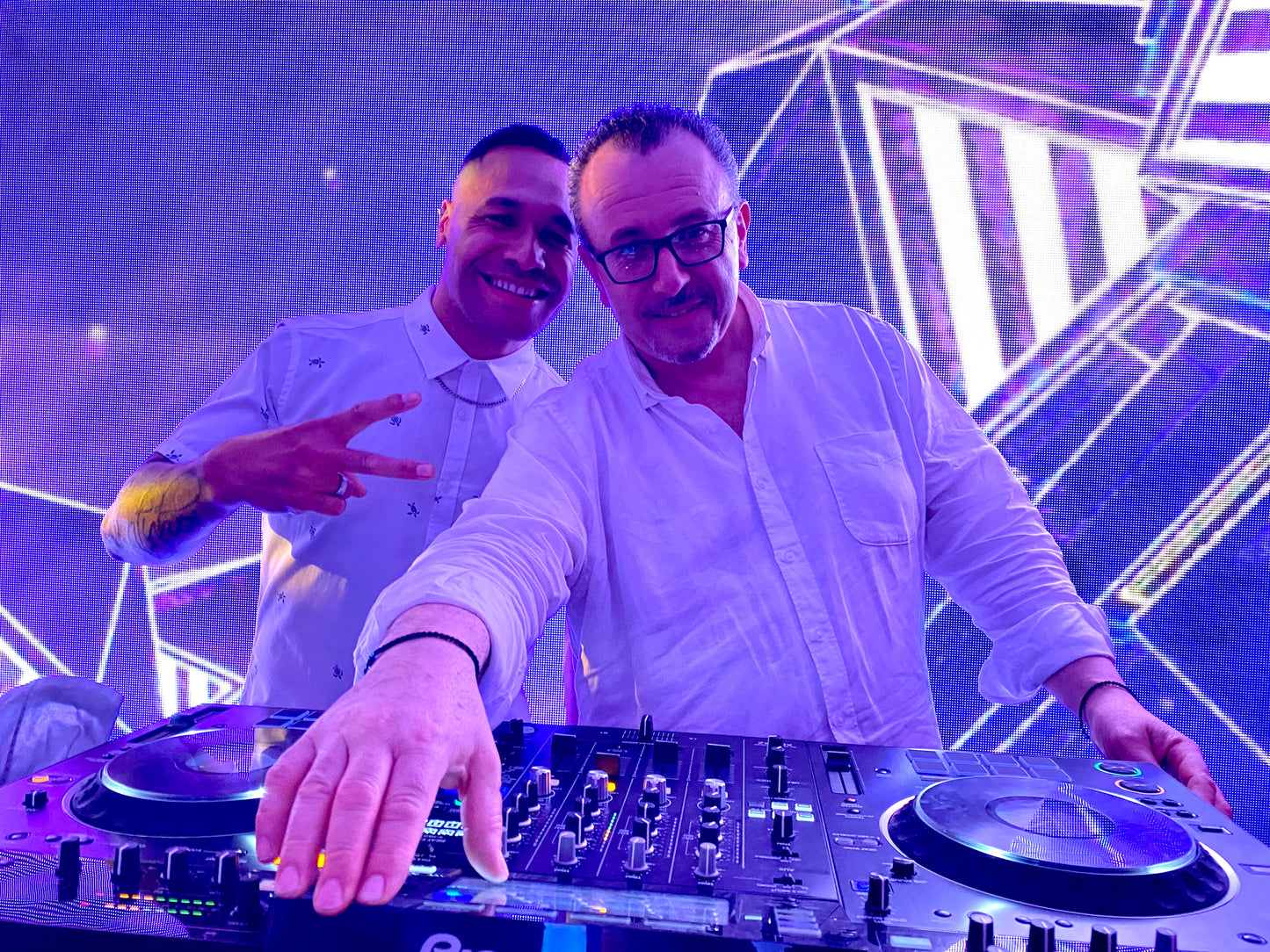 DJ SERVICE PACKAGES